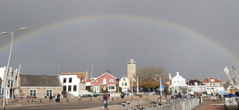 onder de regenboog onder de regenboog